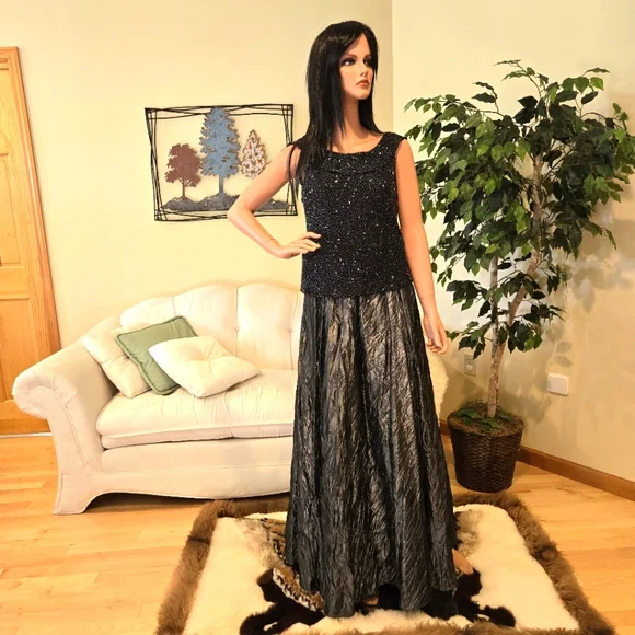 NWT,Shimmering Pewter Crinkle Formal Maxi Skirt, Formal, Holiday, Party, Size 12 - Picture 3 of 16